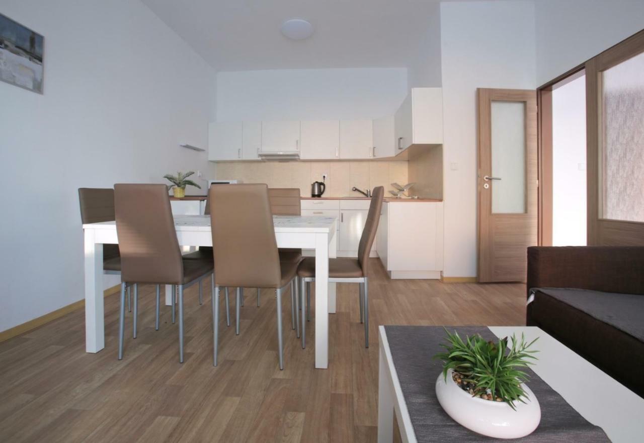 Penzion - Apartments Pod Javorici Horni Dubenky Luaran gambar